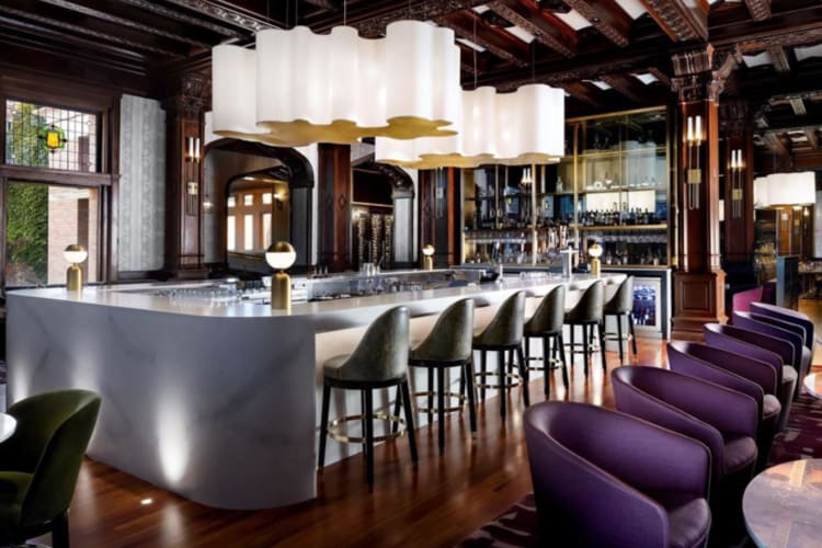 Q Empress bar